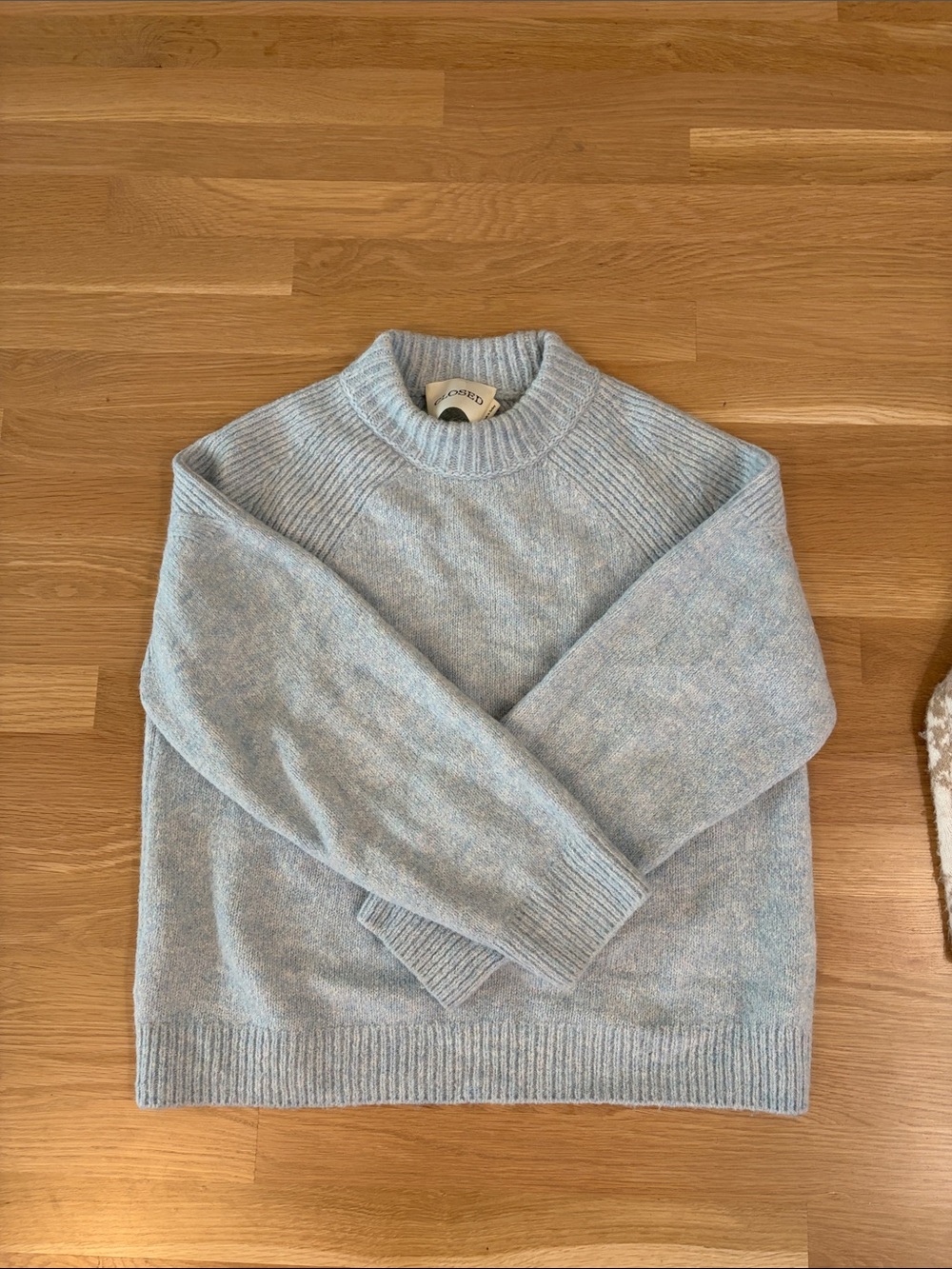Closed Women's Light Blue Crewneck Sweater